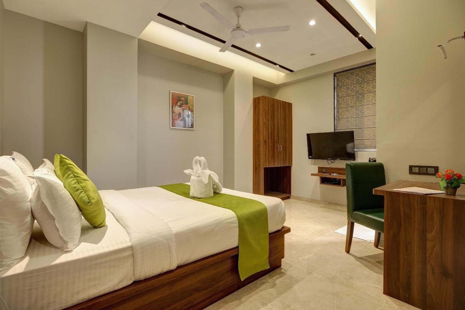 Magnus Fortune House Business Hotel , Magarpatta Mundhwa Exterior photo