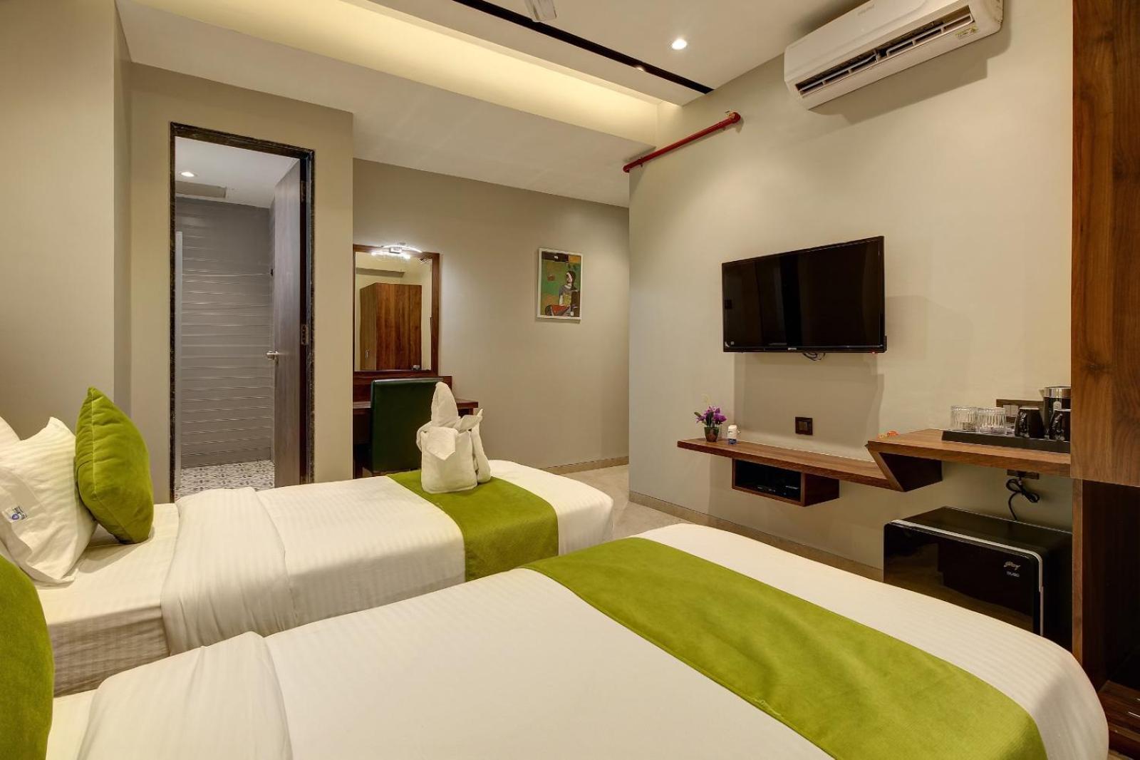 Magnus Fortune House Business Hotel , Magarpatta Mundhwa Exterior photo