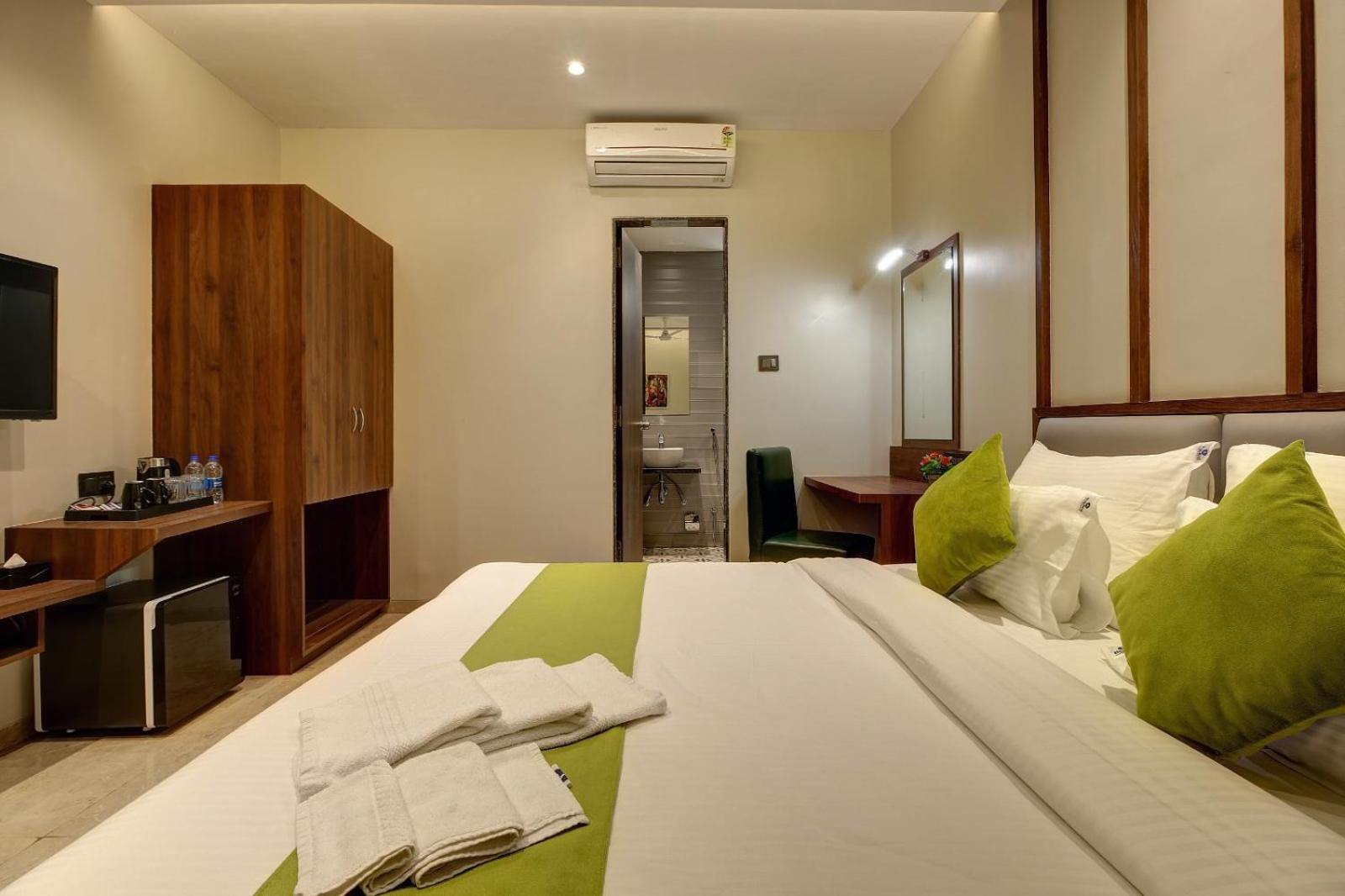 Magnus Fortune House Business Hotel , Magarpatta Mundhwa Exterior photo