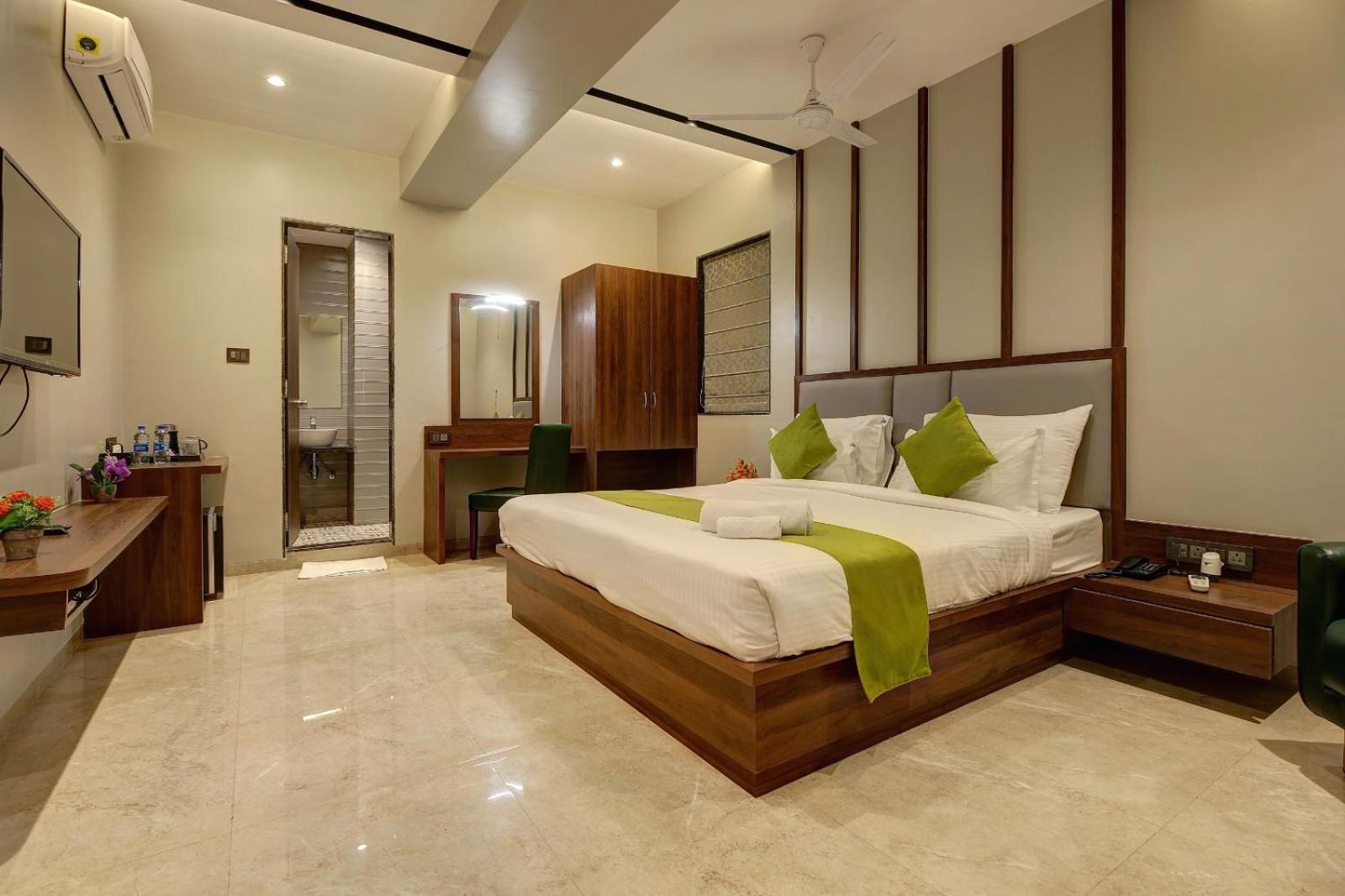 Magnus Fortune House Business Hotel , Magarpatta Mundhwa Exterior photo